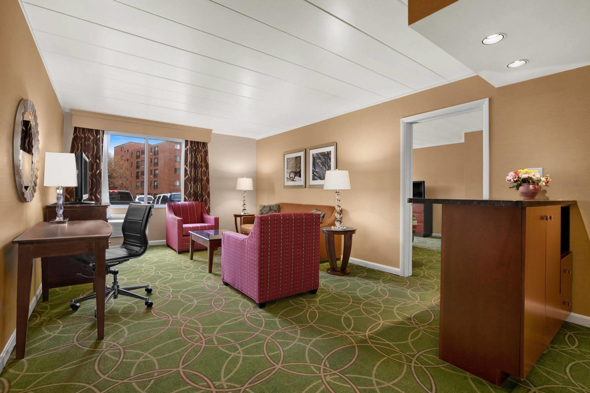 Days Inn By Wyndham Penn State State College Exterior photo